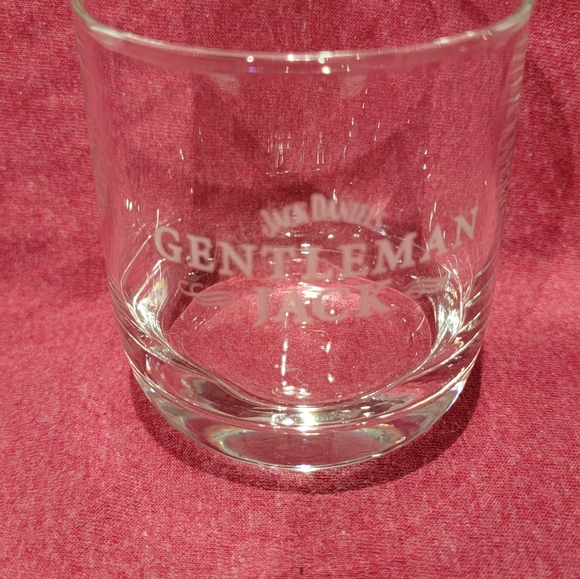 Gentlemen Jack Daniel's 4TH GEN Rocks Glasses - Picture 4 of 14